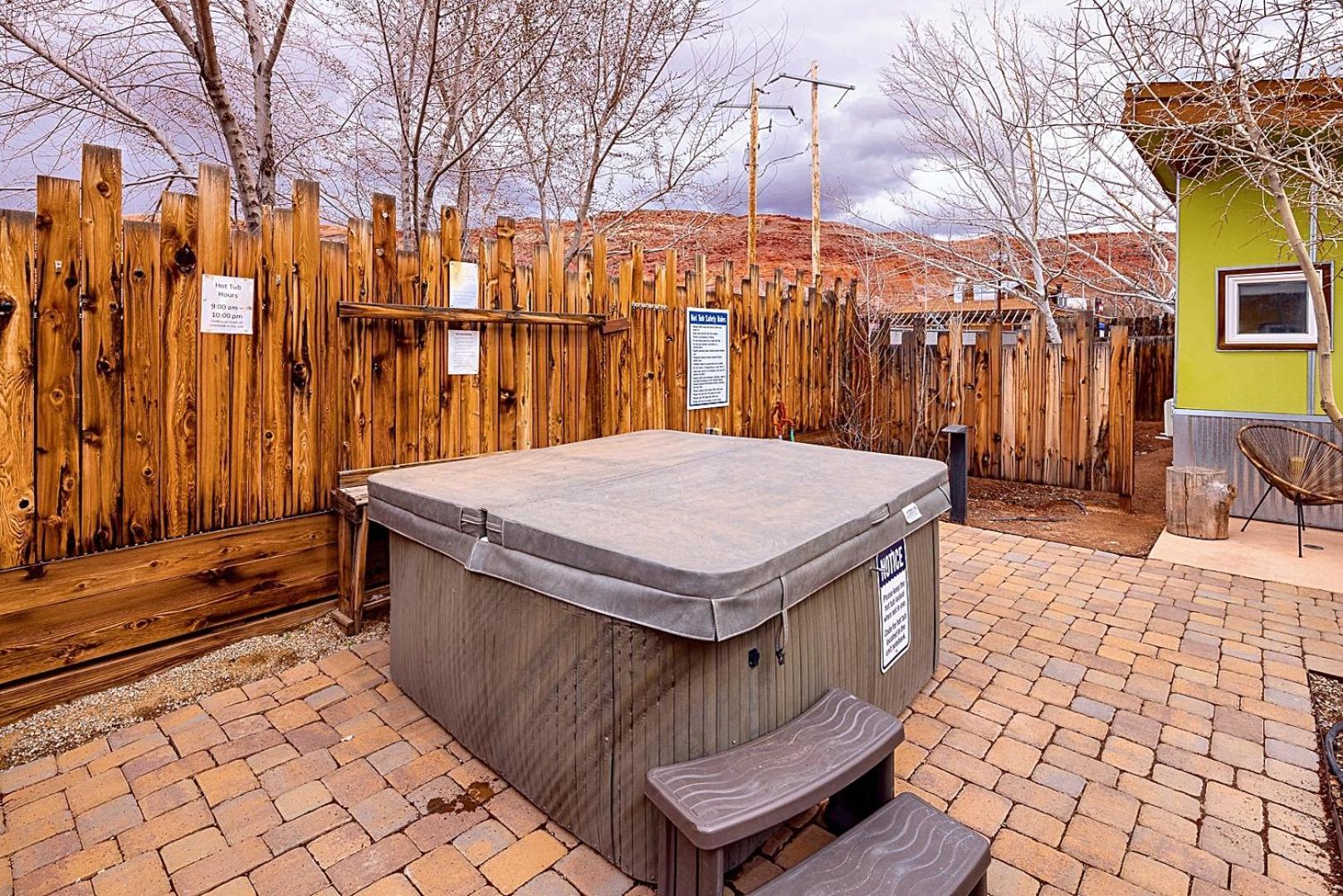 Downtown Kokopelli West 6 - Newly Remodeled Stylish Studio Moab Exterior photo